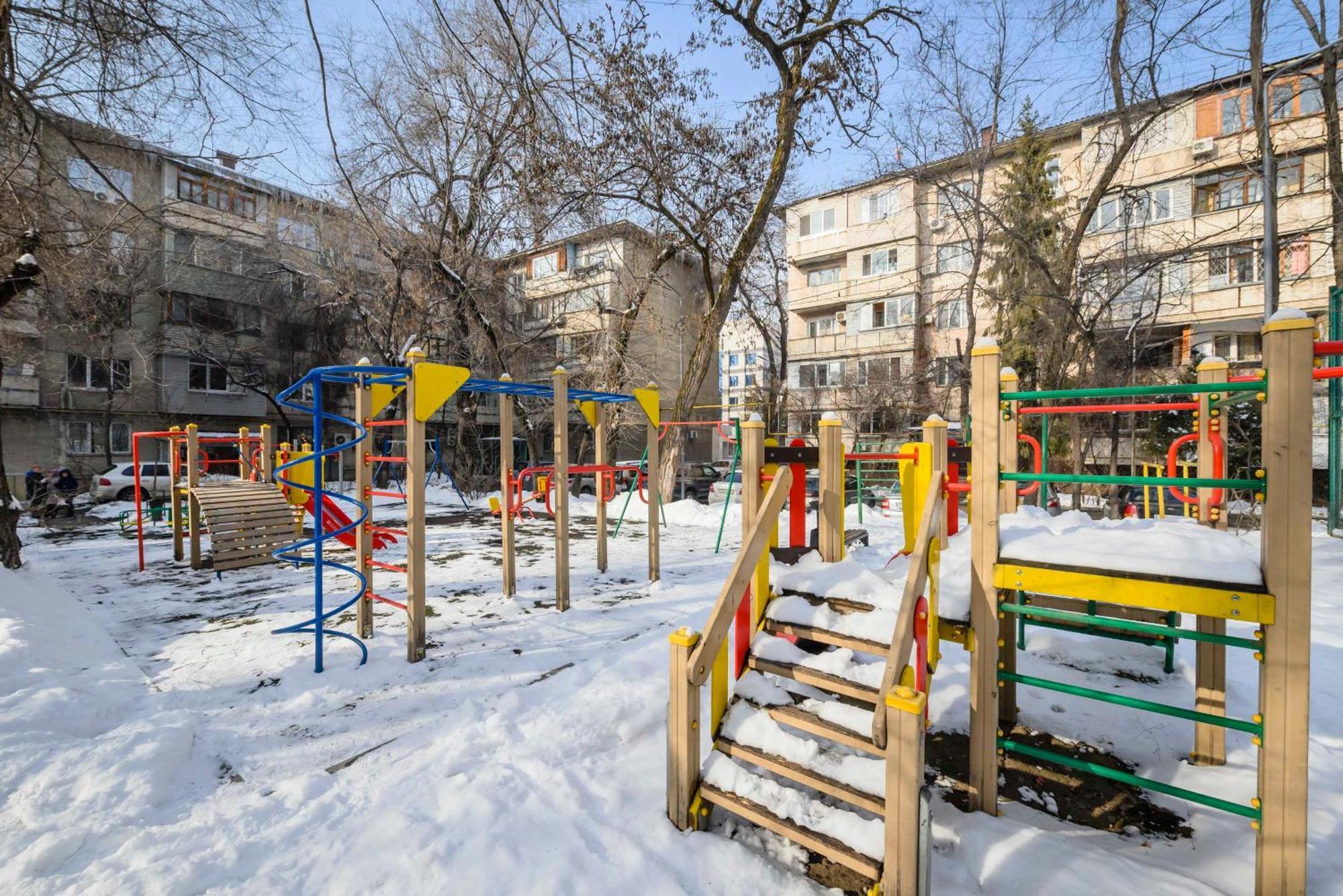 Mid-Century Charm Apartments В Центре Алматы Exterior foto